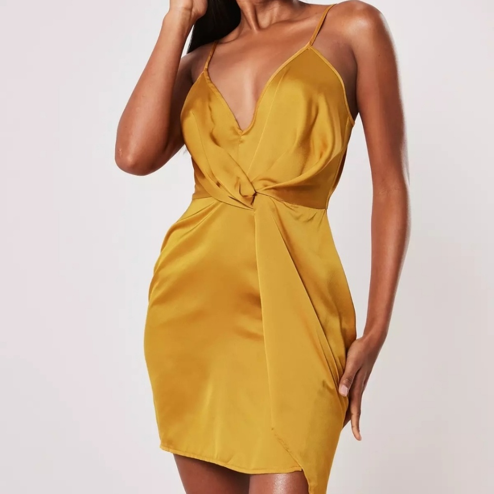 Missguided Strappy Twist Shift Dress